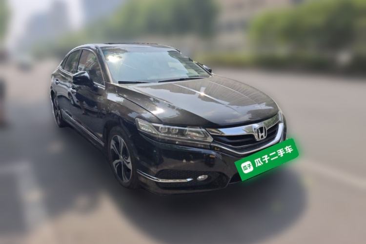 Used Honda Spirior 2015 2.4L Luxury Edition Front Right 45 Deg