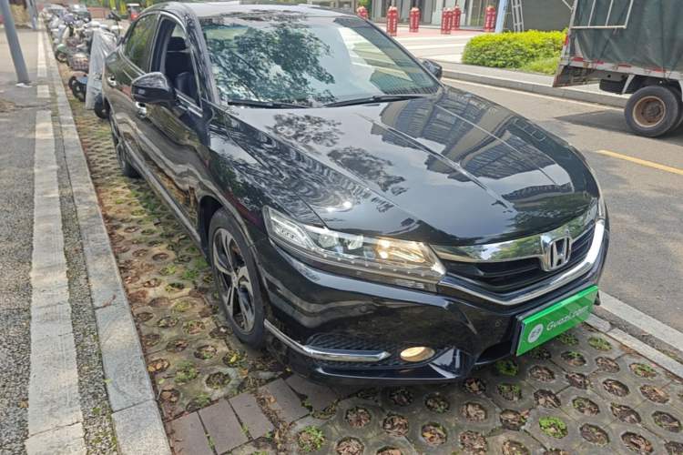 Used Honda Spirior 2015 2.4L Prestige Edition Front Right 45 Deg