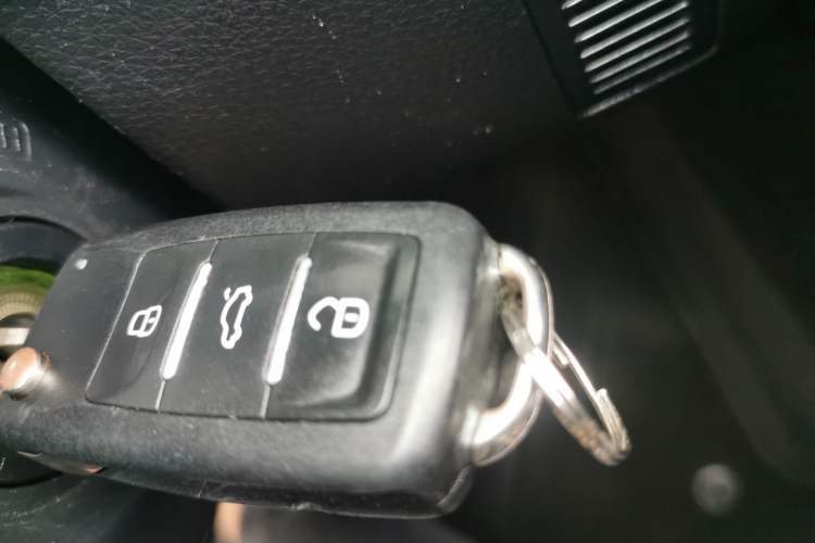 Used Honda Spirior 2015 2.4L Luxury Edition Interior 1