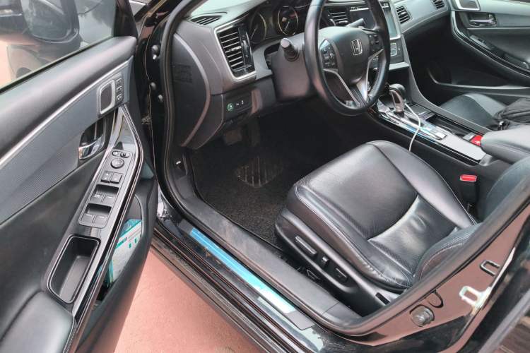 Used Honda Spirior 2015 2.4L Prestige Edition Interior 3