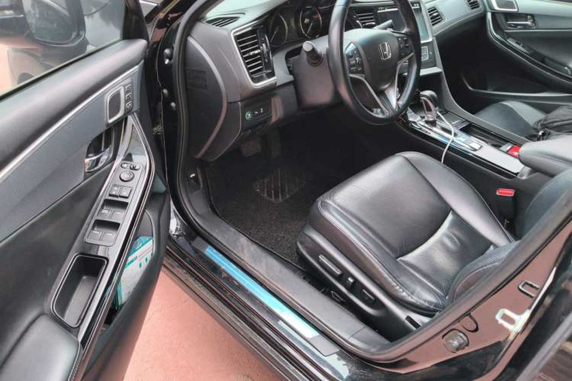 Used Honda Spirior 2015 2.4L Prestige Edition Interior 3