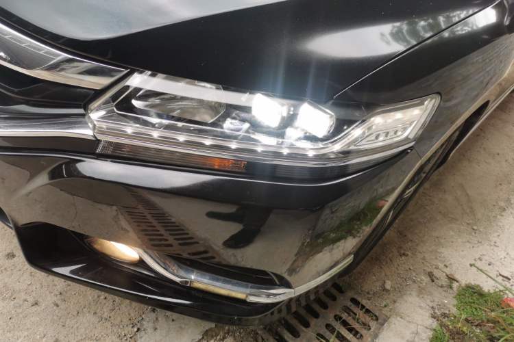 Used Honda Spirior 2015 2.4L Luxury Edition Left Front Headlight