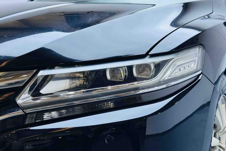 Used Honda Spirior 2015 2.0L Luxury Edition Left Front Headlight