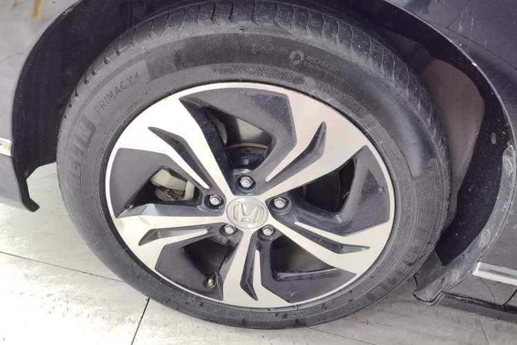 Used Honda Spirior 2015 2.4L Prestige Edition Left Front Wheel Hub