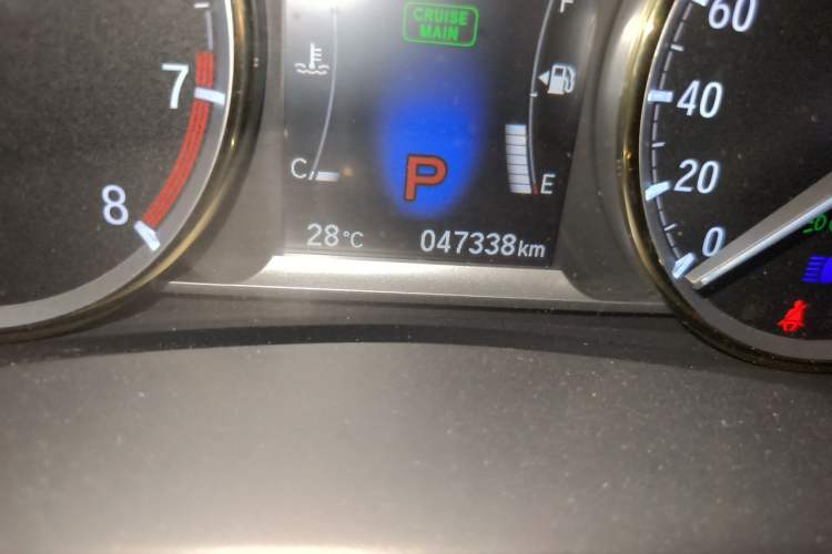 Used Honda Spirior 2015 2.0L Collector's Edition Odometer Close Up