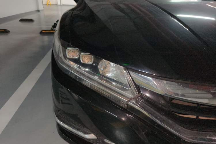Used Honda Spirior 2015 2.0L Collector's Edition Right Front Headlight