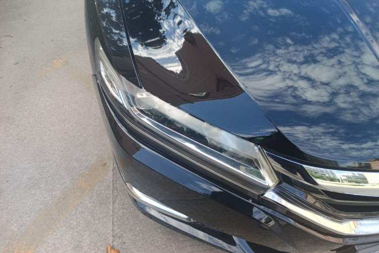 Used Honda Spirior 2015 2.0L Prestige Edition Right Front Headlight