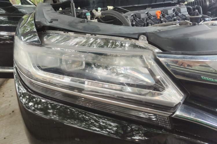 Used Honda Spirior 2015 2.0L Prestige Edition Right Front Headlight