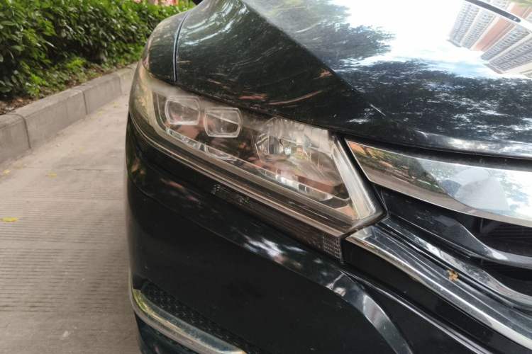 Used Honda Spirior 2015 2.0L Luxury Edition Right Front Headlight