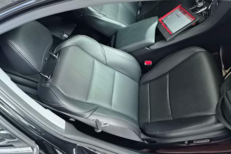 Used Honda Spirior 2015 2.4L Prestige Edition Right Front Seat