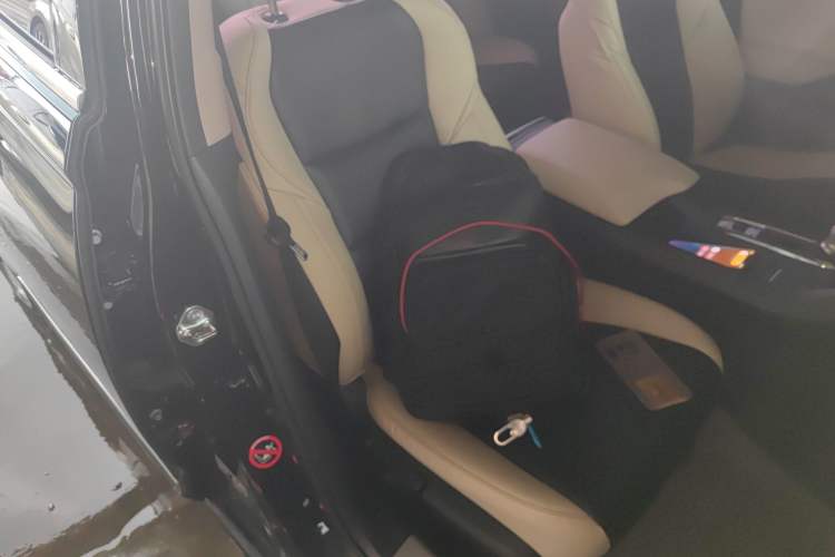 Used Honda Spirior 2015 2.0L Luxury Edition Right Front Seat