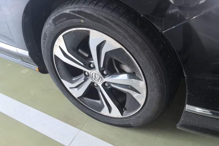 Used Honda Spirior 2015 2.4L Prestige Edition Right Front Wheel Hub