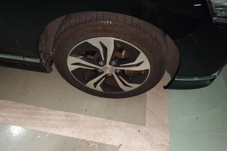 Used Honda Spirior 2015 2.4L Prestige Edition Right Front Wheel Hub