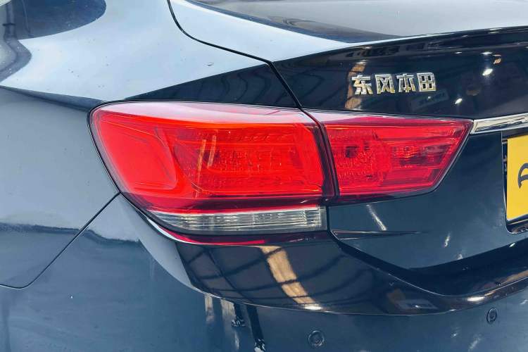 Used Honda Spirior 2015 2.0L Luxury Edition Right Rear Taillight