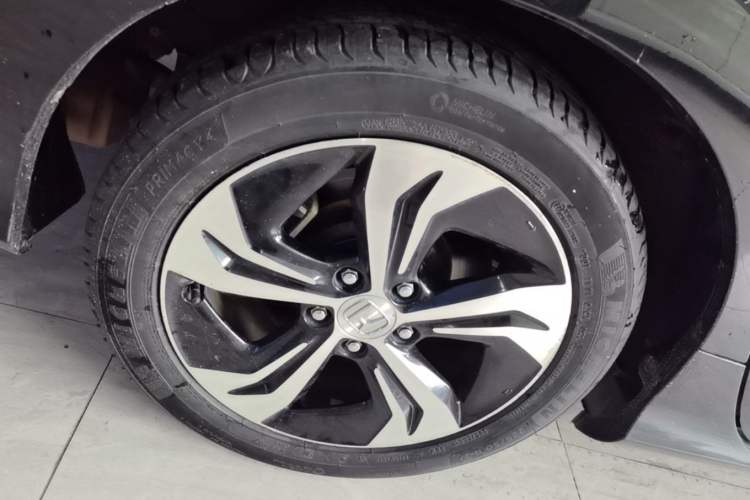 Used Honda Spirior 2015 2.4L Prestige Edition Right Rear Wheel Hub