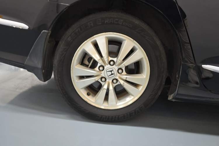 Used Honda Spirior 2015 2.0L Luxury Edition Right Rear Wheel Hub