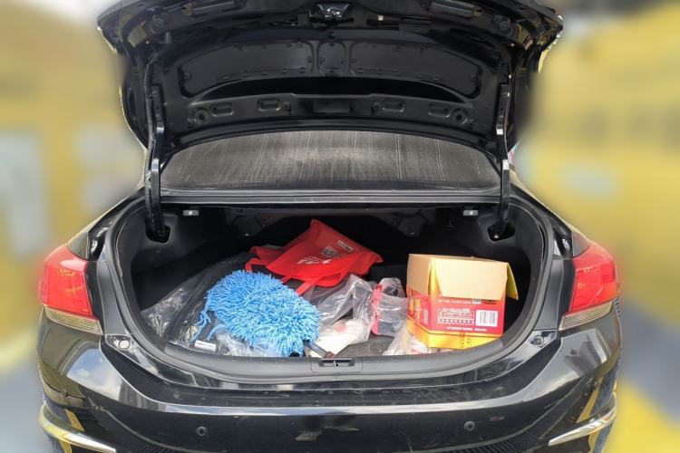 Used Honda Spirior 2015 2.0L Luxury Edition Trunk