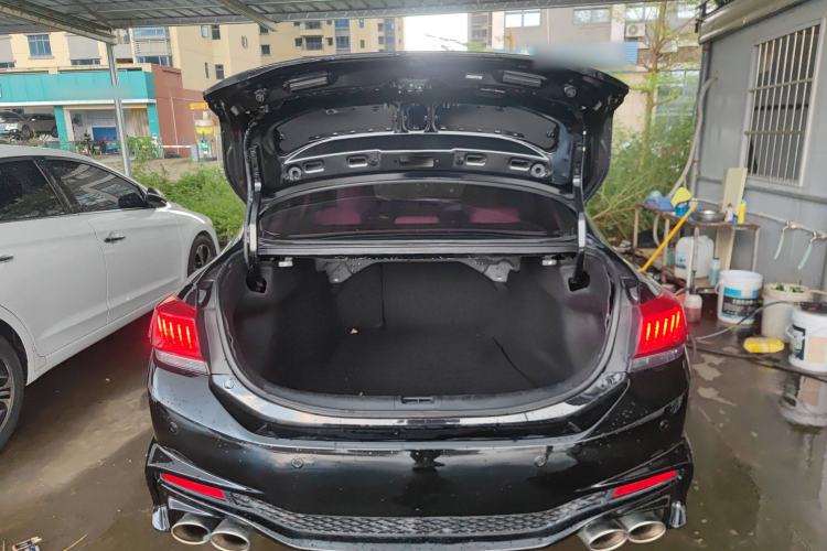 Used Honda Spirior 2015 2.0L Luxury Edition Trunk