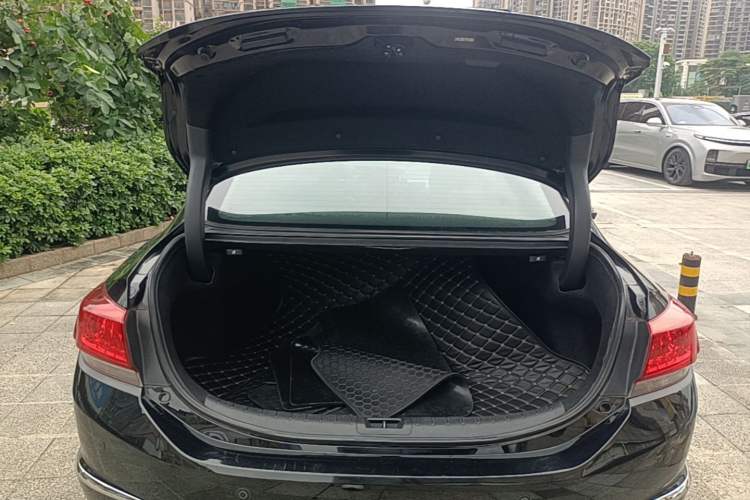 Used Honda Spirior 2015 2.4L Prestige Edition Trunk