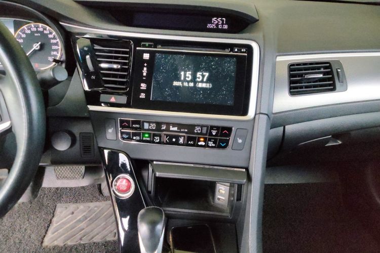 Used Honda Spirior 2015 2.4L Prestige Edition Audio And AC Panel