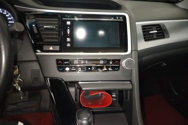 Used Honda Spirior 2015 2.4L Luxury Edition Audio And AC Panel