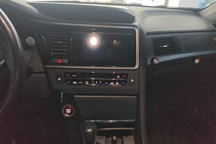Used Honda Spirior 2015 2.4L Prestige Edition Audio And AC Panel