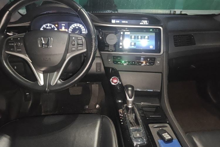 Used Honda Spirior 2015 2.4L Prestige Edition Center Console