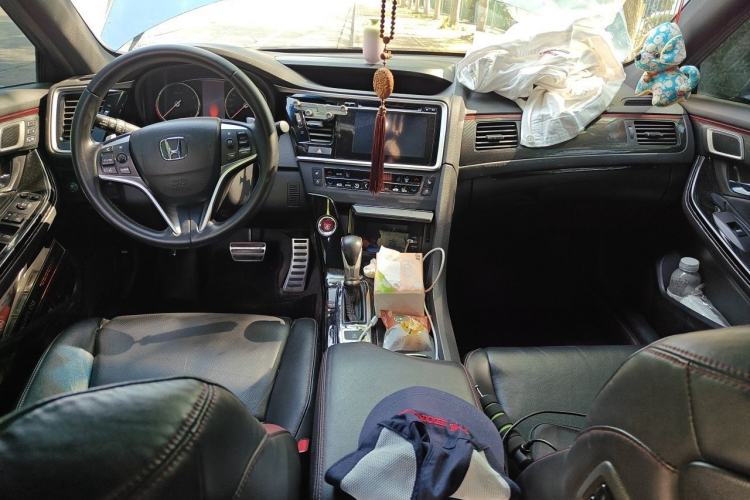 Used Honda Spirior 2015 2.4L Si Center Console