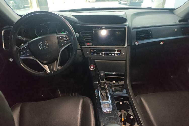 Used Honda Spirior 2015 2.4L Prestige Edition Center Console