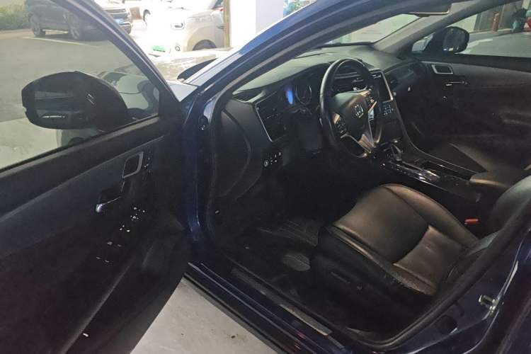 Used Honda Spirior 2015 2.4L Prestige Edition Driver Seat