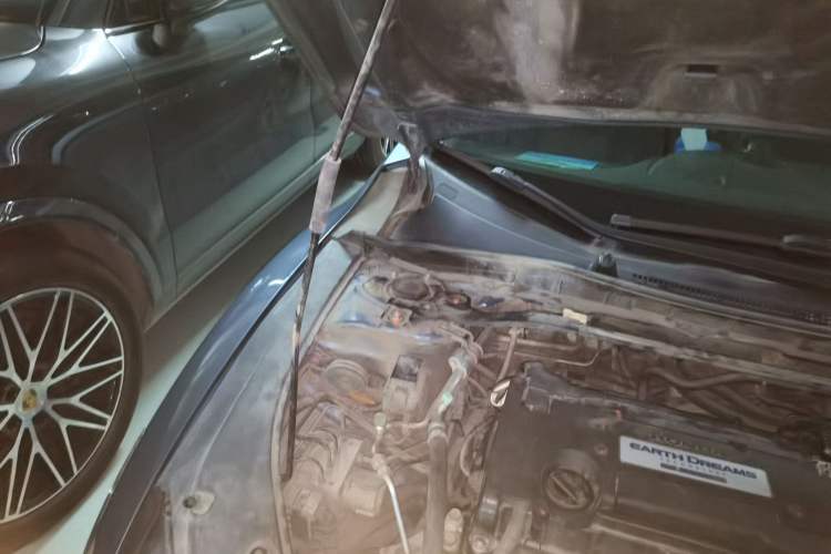 Used Honda Spirior 2015 2.4L Prestige Edition Engine Bay Right