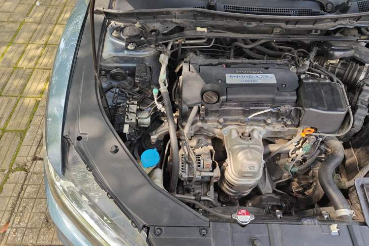 Used Honda Spirior 2015 2.4L Si Engine Bay Right
