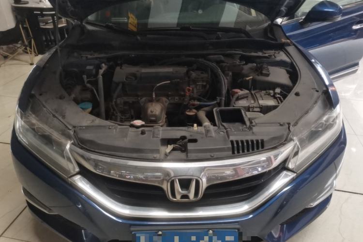 Used Honda Spirior 2015 2.4L Luxury Edition Engine Bay