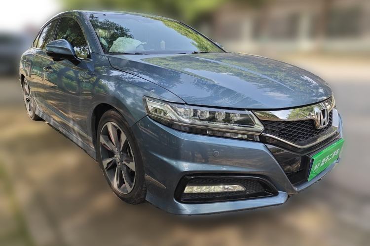 Used Honda Spirior 2015 2.4L Si Front Right 45 Deg