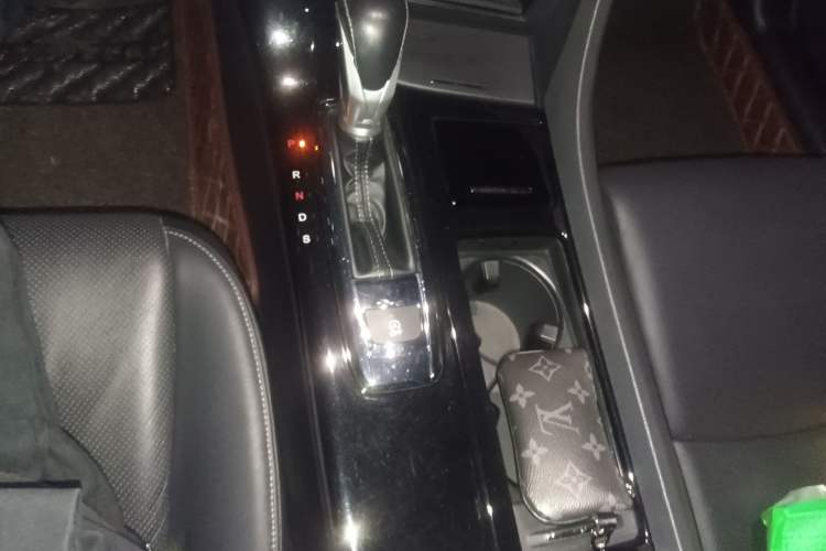 Used Honda Spirior 2015 2.4L Prestige Edition Gear Lever