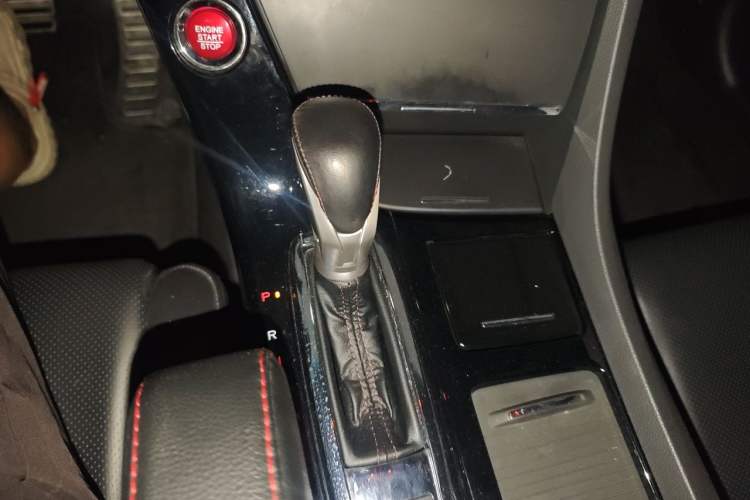 Used Honda Spirior 2015 2.4L Si Gear Lever