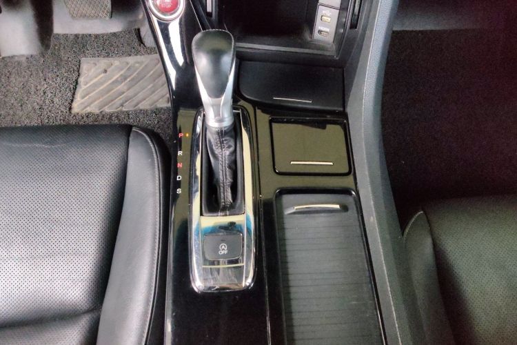 Used Honda Spirior 2015 2.4L Prestige Edition Gear Lever