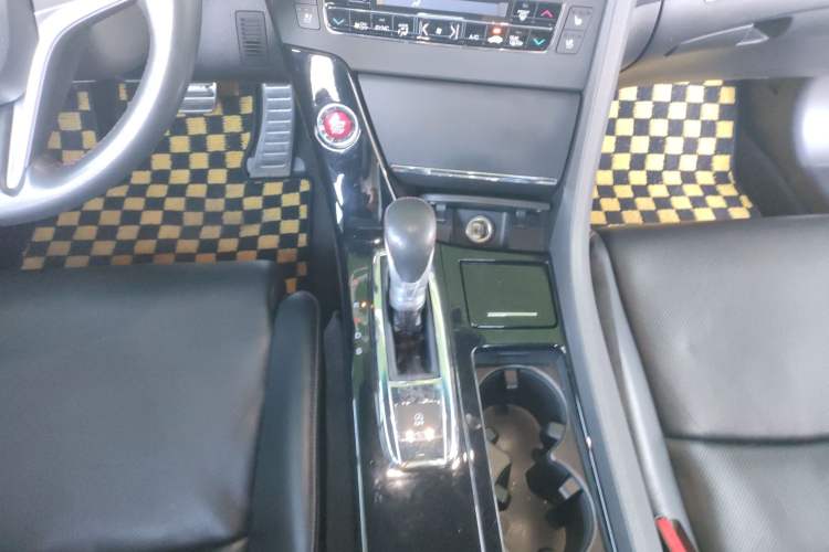Used Honda Spirior 2015 2.4L Si Gear Lever