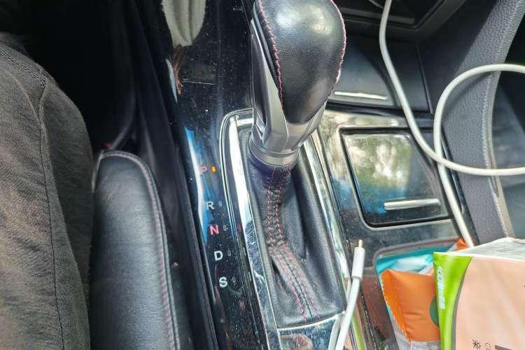 Used Honda Spirior 2015 2.4L Si Gear Lever