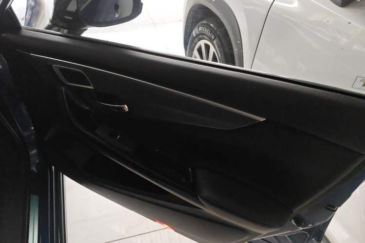 Used Honda Spirior 2015 2.4L Prestige Edition Interior 5