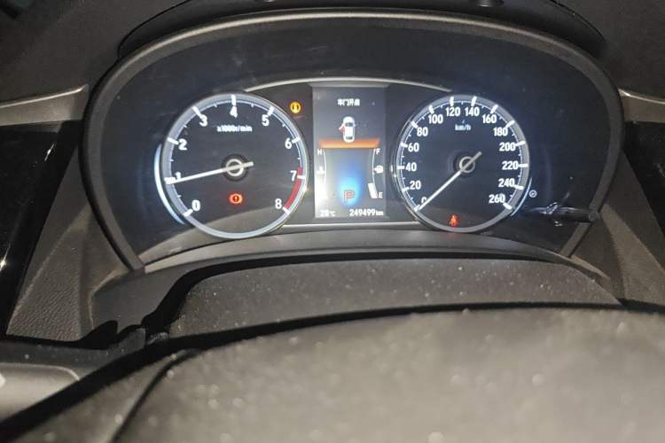 Used Honda Spirior 2015 2.4L Prestige Edition Odometer Close Up