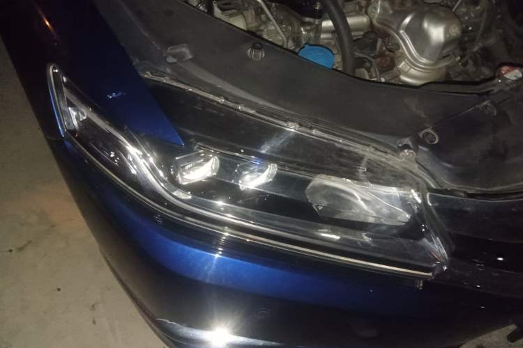 Used Honda Spirior 2015 2.4L Prestige Edition Right Front Headlight