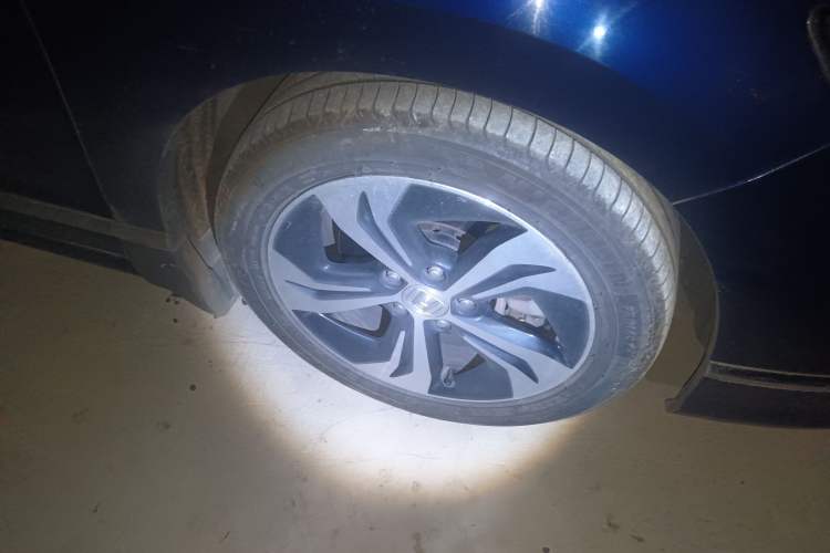 Used Honda Spirior 2015 2.4L Prestige Edition Right Front Wheel Hub
