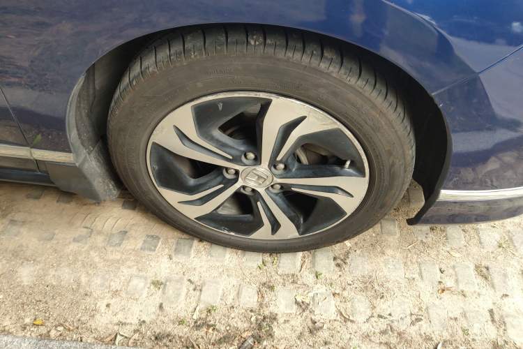 Used Honda Spirior 2015 2.4L Luxury Edition Right Front Wheel Hub