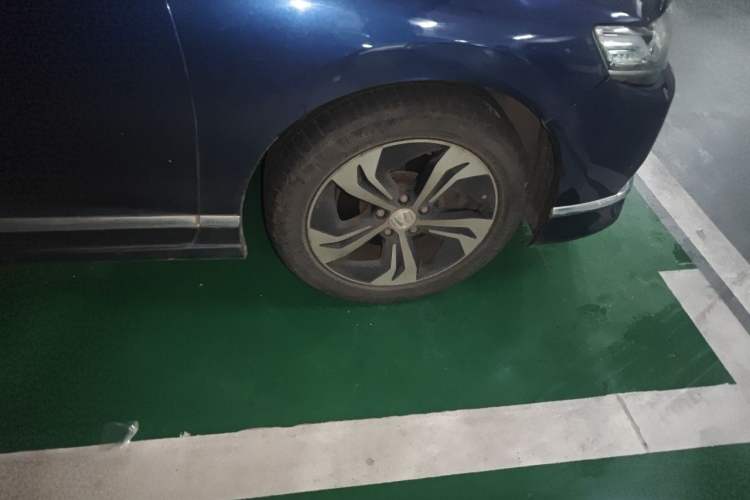 Used Honda Spirior 2015 2.4L Prestige Edition Right Front Wheel Hub
