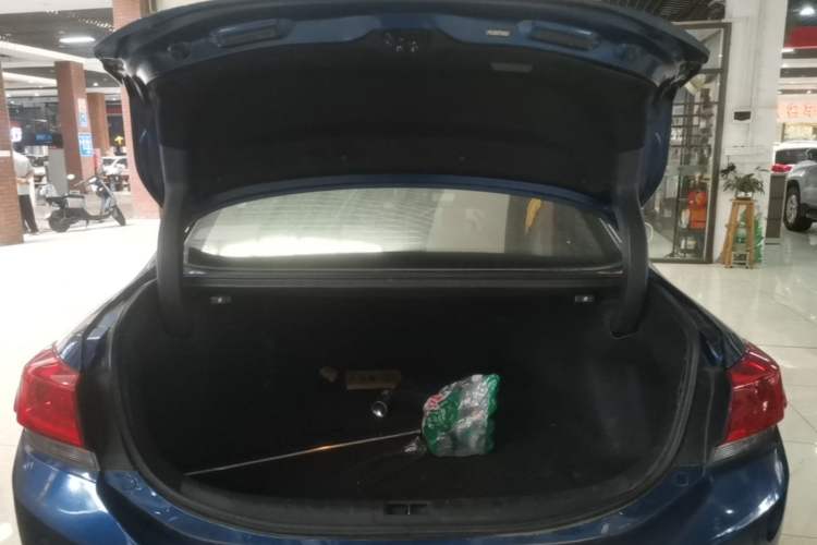 Used Honda Spirior 2015 2.4L Luxury Edition Trunk