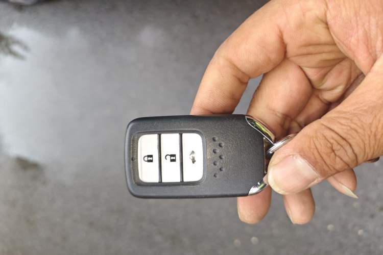 Used Honda Spirior 2015 2.4L Prestige Edition Vehicle Key