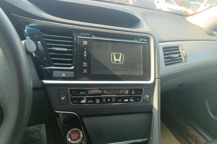 Used Honda Spirior 2015 2.0L Collector's Edition Audio And AC Panel