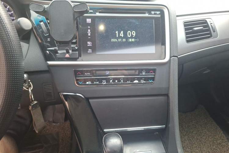 Used Honda Spirior 2015 2.0L Prestige Edition Audio And AC Panel
