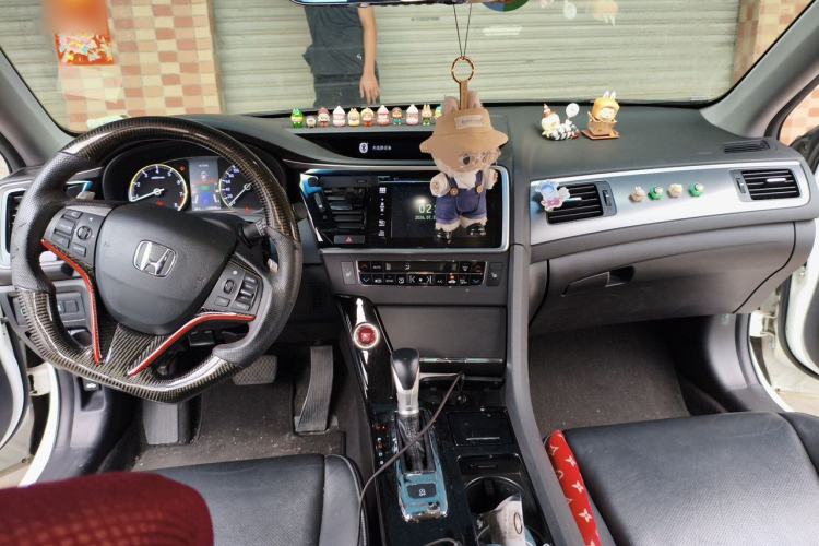 Used Honda Spirior 2015 2.4L Prestige Edition Center Console